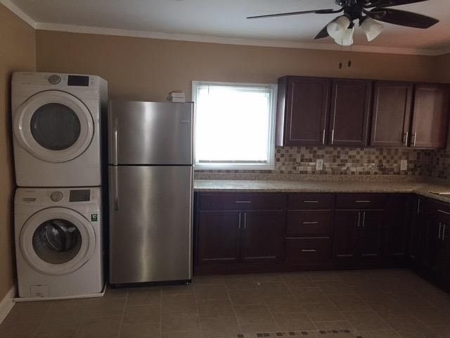 Kitchen with Samsung Washer & Dryer included in rent!