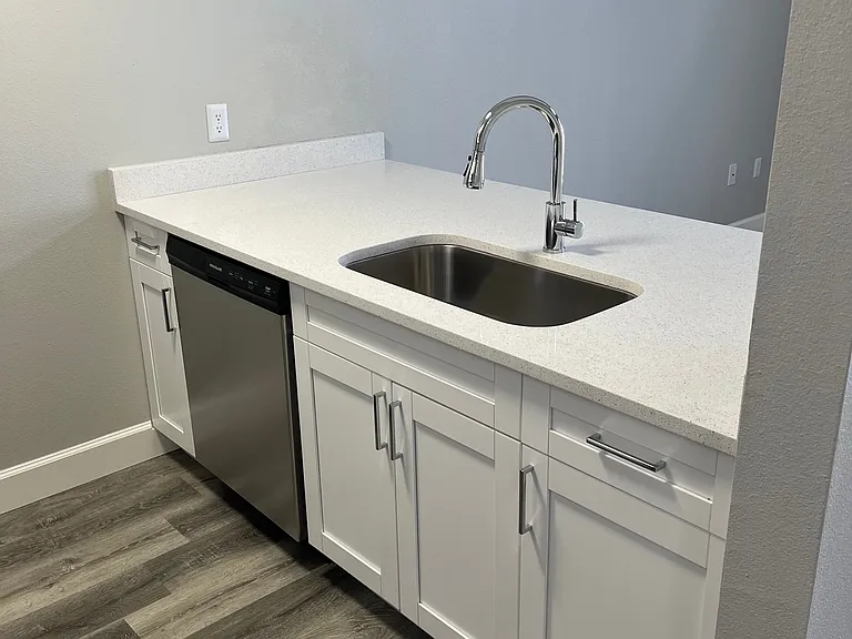 Spring Lake Apartments — Photo 86