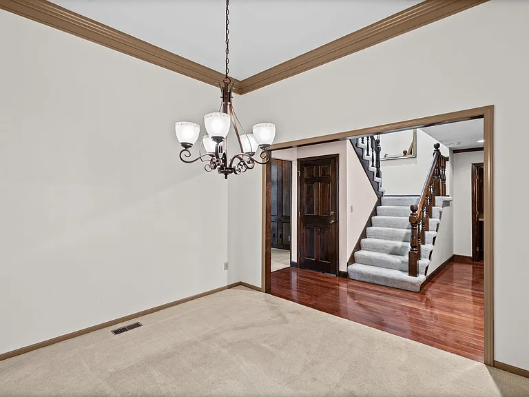 11129 Ash St — Photo 2