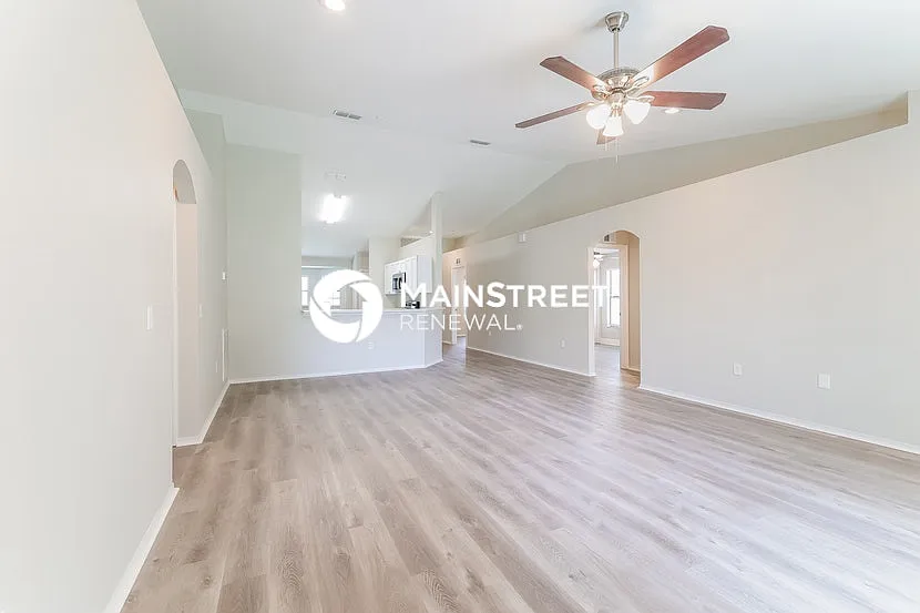 front view - 501 Willet Cir