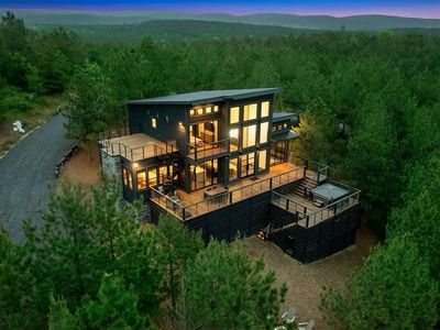 157 Woodland Bluff Trl, Broken Bow, OK, 74728
