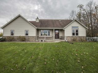 W194S8440 Summeridge Ct, Muskego, WI 53150