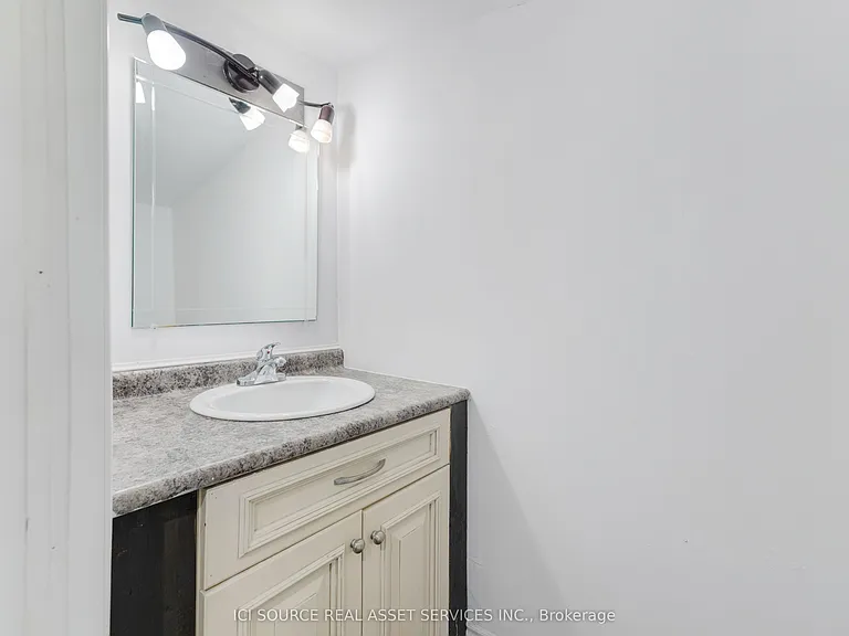 3526 Monck Rd — Photo 9