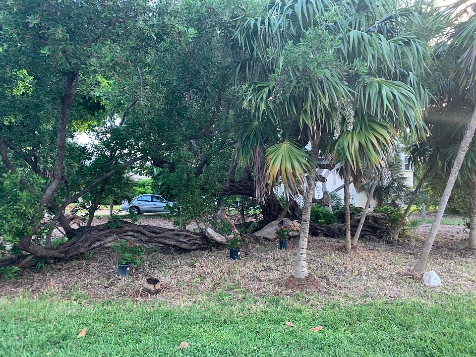 2nd image of 211 Corsair Rd