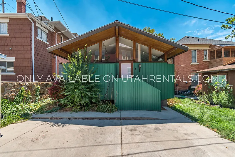 2 bed, 1.0 bath, 644 sqft, $1,550 — Photo 4