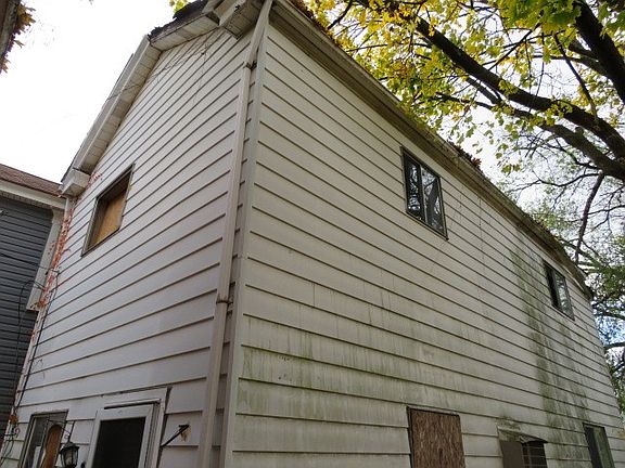 2nd image of 222 Kramer Way