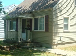 6194 N Silvery Ln, Dearborn Heights, MI 48127