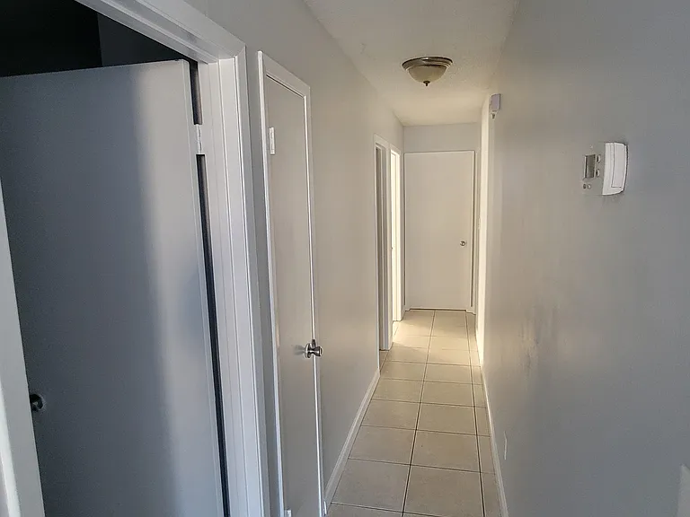 3024 Yorktown Cir — Photo 12