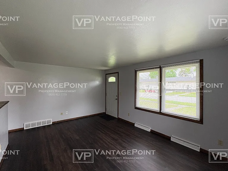 1521 Ridgeway Dr — Photo 7
