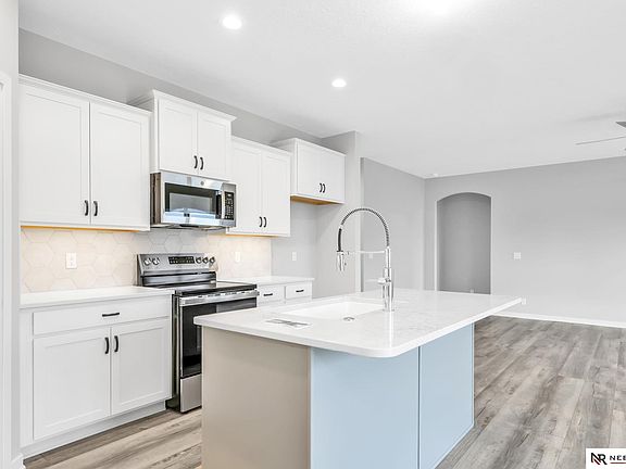 4th image of 4509 S 213th St
