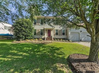205 Timber Ridge Rd, Chesapeake, VA 23322