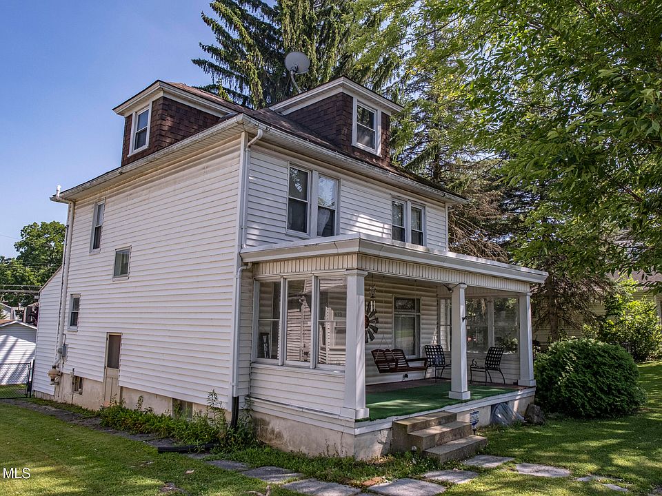 1st image of 613 E Walton Ave