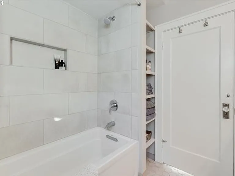 1823 N Ainsworth St — Photo 12