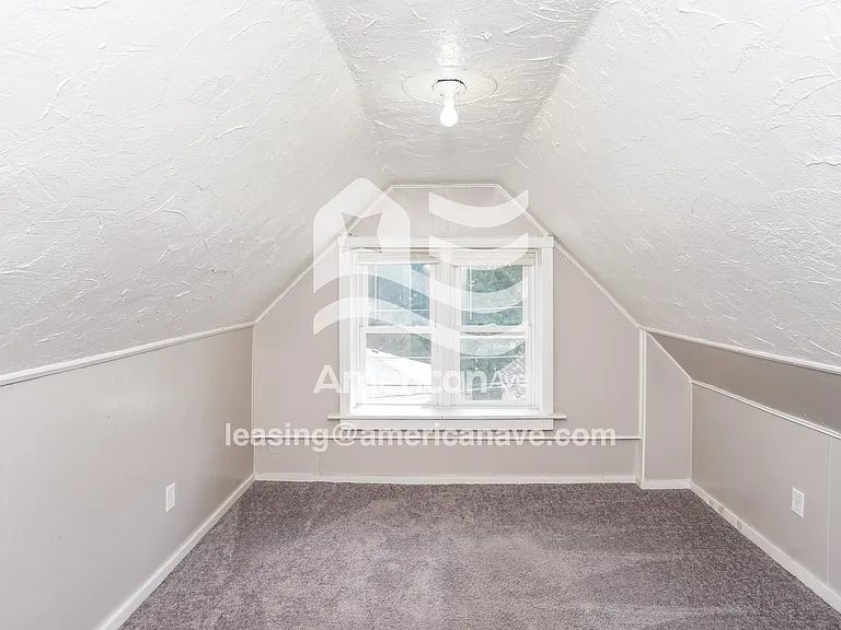 673249_011_bedroom_11.jpg