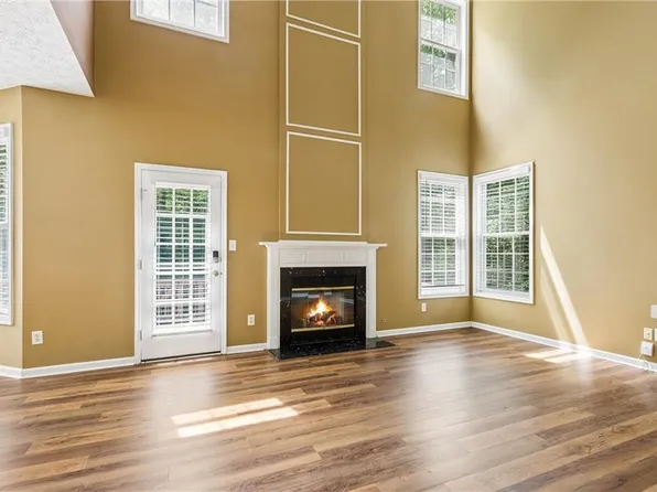 6100 Shrewsbury Sq, Williamsburg, VA 23188
