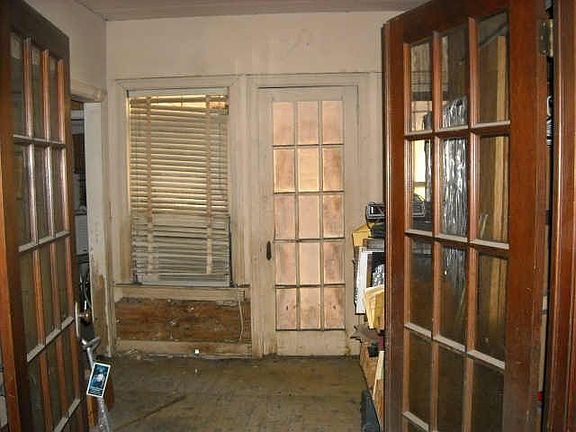 3rd image of 1744 Richmond Ave