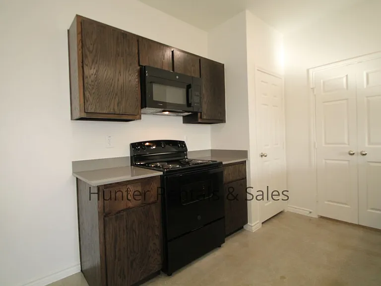 1810B Ponca Trce — Photo 12