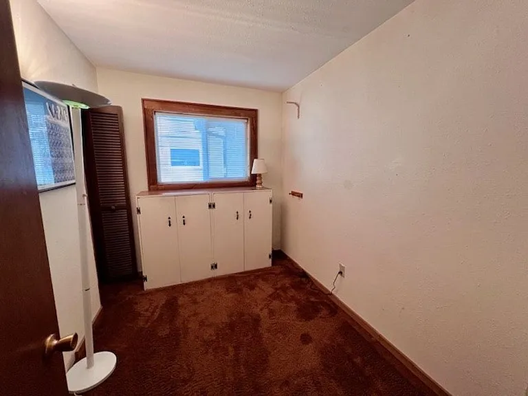 354 Shallow Shore Rd — Photo 5