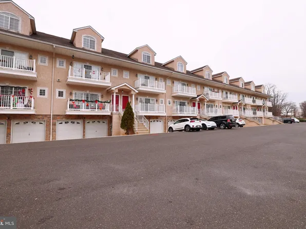 290 Byberry Rd Unit 13, Philadelphia, PA 19116