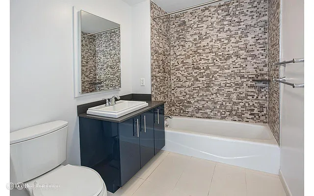 Rented by Douglas Elliman | media 14