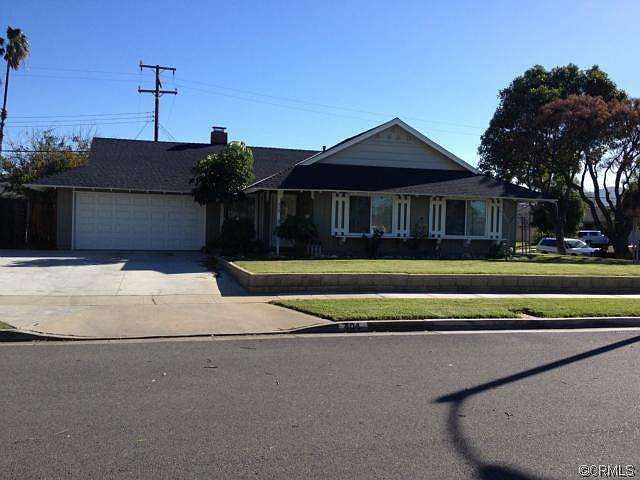 1st image of 404 Royal Cir