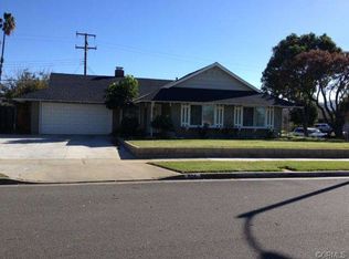 404 Royal Cir, Corona, CA 92879