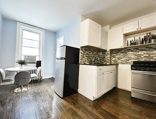 Rented by Vector New York, LLC | media 11