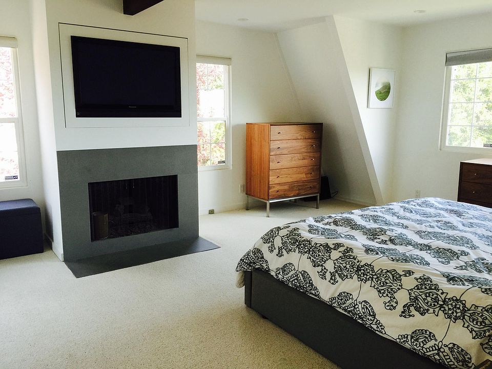 1st image of 31 La Vista Way