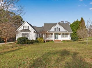 697 Long Rd, Williamston, SC 29697