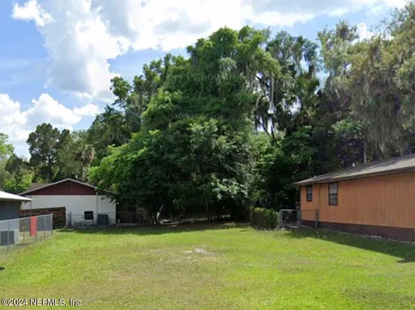 1703 GILLIS Street, Palatka, FL 32177