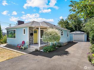 939 N 88th St, Seattle, WA 98103