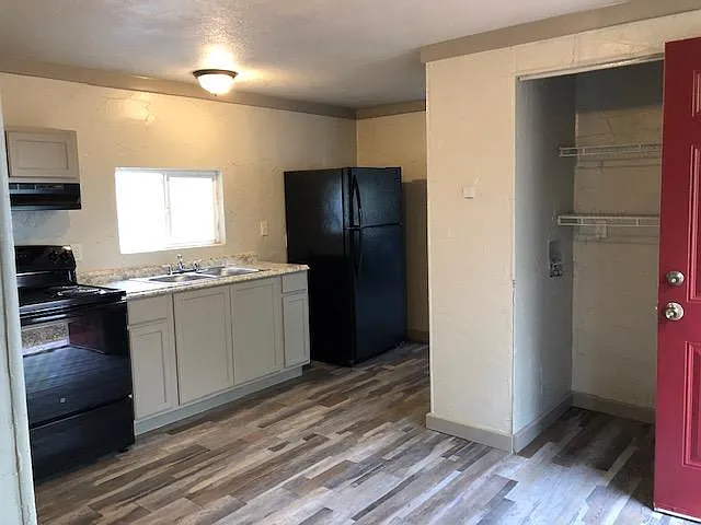 2800 Veterans Blvd #222 — Photo 5