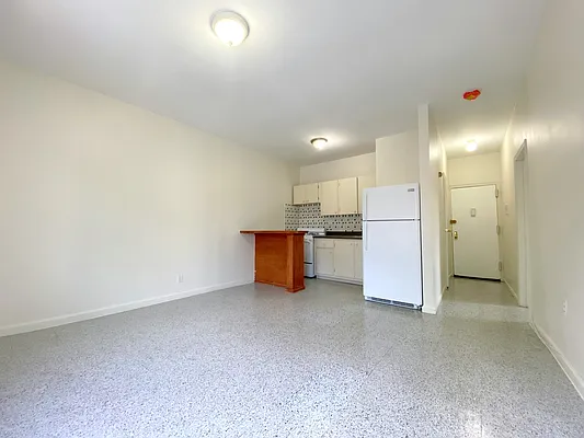 Rented by Douglas Elliman | media 13