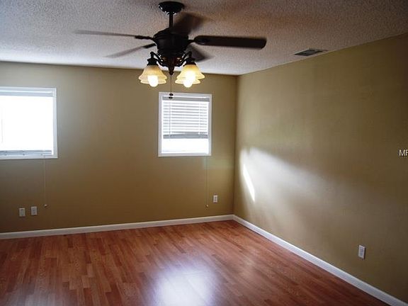 3rd image of 720 Pinecrest Dr