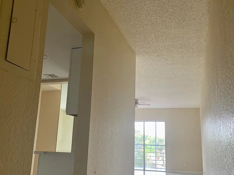 4364 NW 9th Ave #15-3B — Photo 10