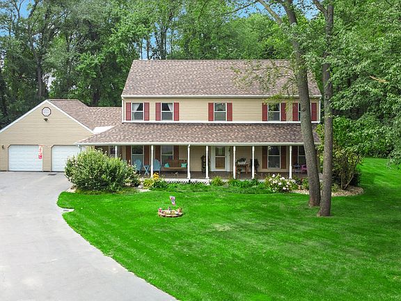 2nd image of 100 N Pawnee Ct