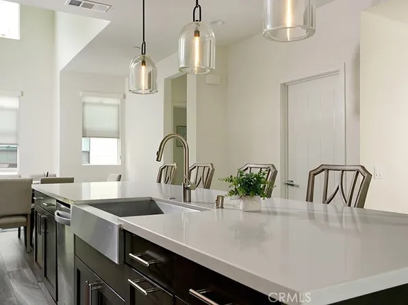 1648 Topanga, Costa Mesa, CA 92627