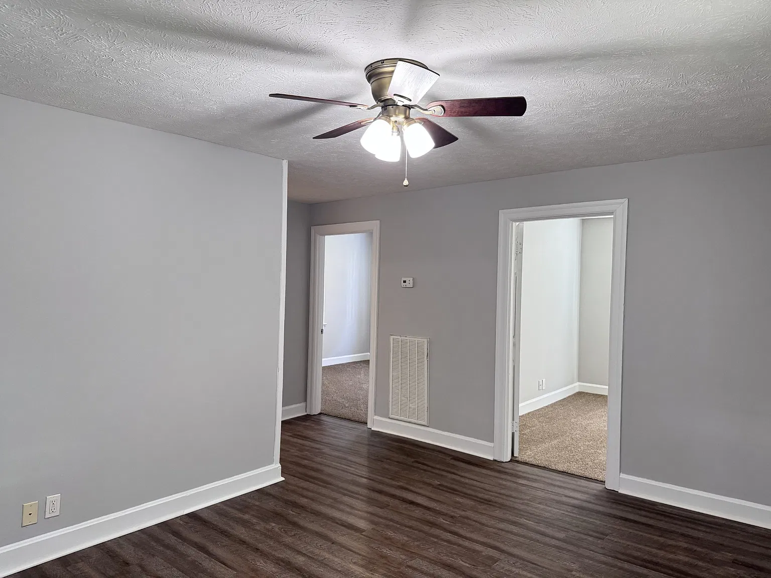 2 bed, 1.0 bath, 672 sqft, $1,095 — Photo 4