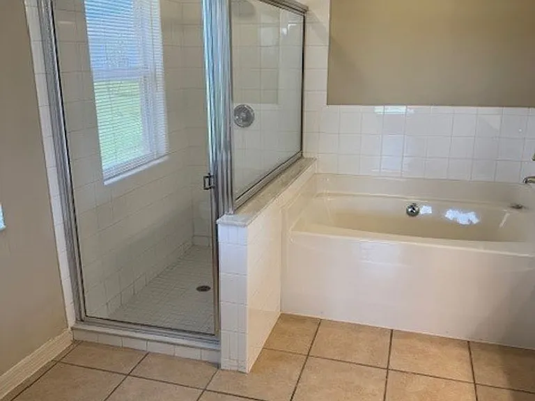 1017 NW 24th Ave — Photo 38