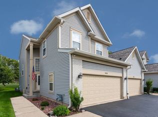 1018 Horizon Rdg, Lake In the Hills, IL 60156