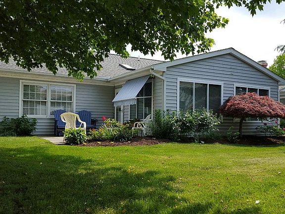 2nd image of 4211 Woodridge Dr