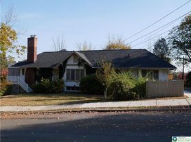 2110 W Walnut Street