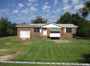 2017 Parker Rd, Cantonment, FL 32533