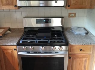 2218 Highfield Ln, Aurora, IL 60504