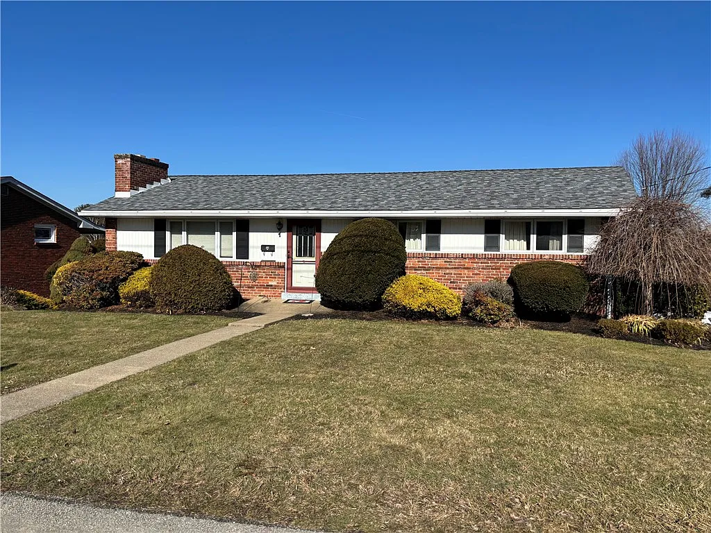 553 Beechwood Dr photo 1