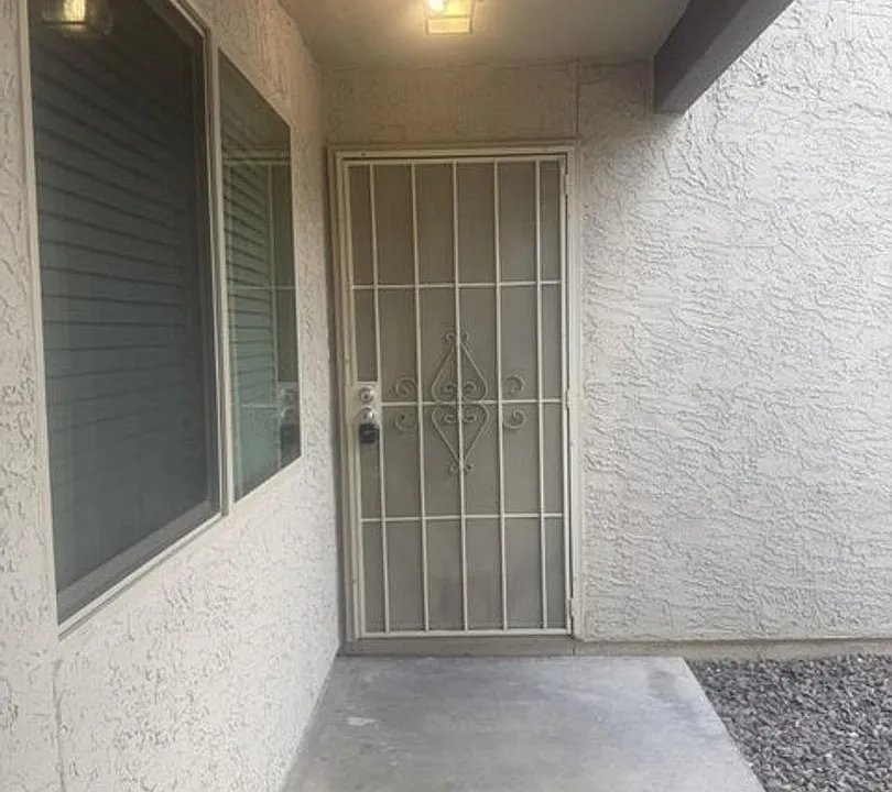 520 N Stapley Dr #116