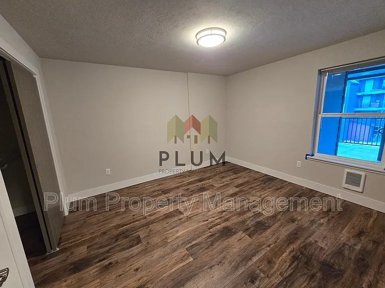 425 Michigan Ave #305 — Photo 12