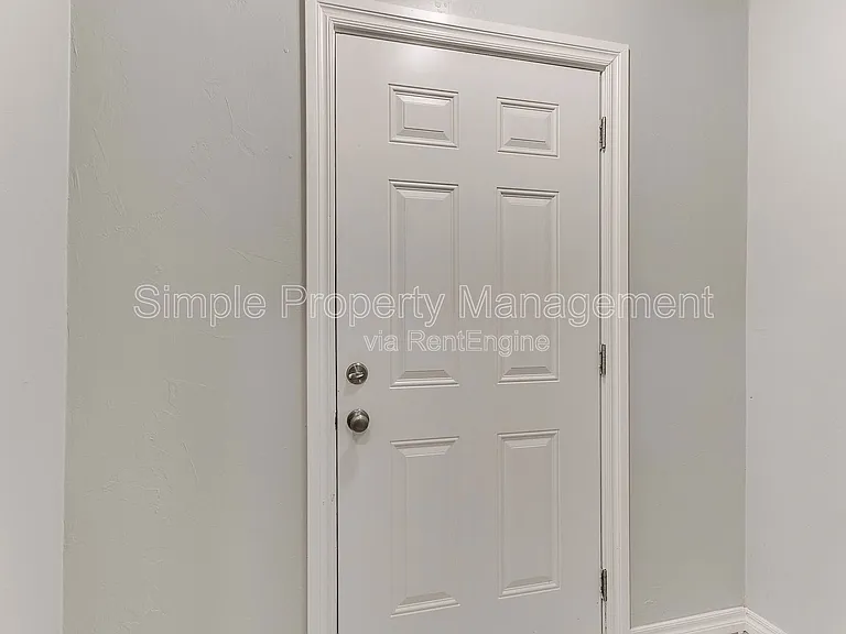 1841 N Gatewood Ave — Photo 4