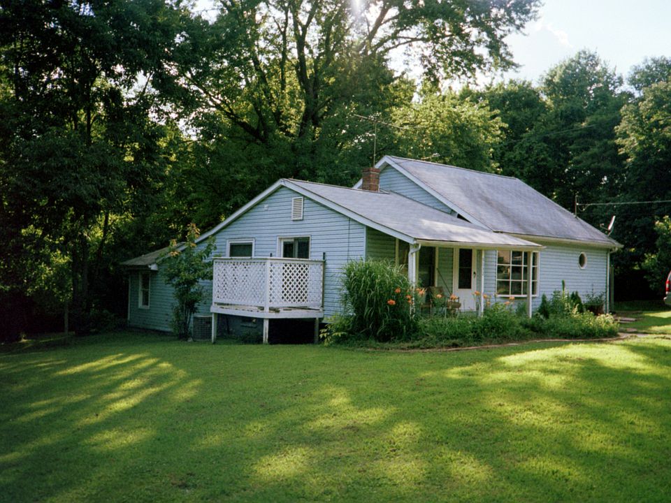 1st image of 9032 Crest Dr