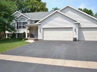 212 Morningside Ct NE, Cedar Rapids, IA 52402